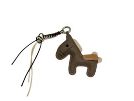 BRELOK PONY SKÓRZANY TAUPE